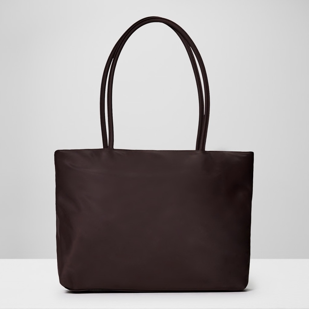 Aritzia Idolize Bigger Tote Bag